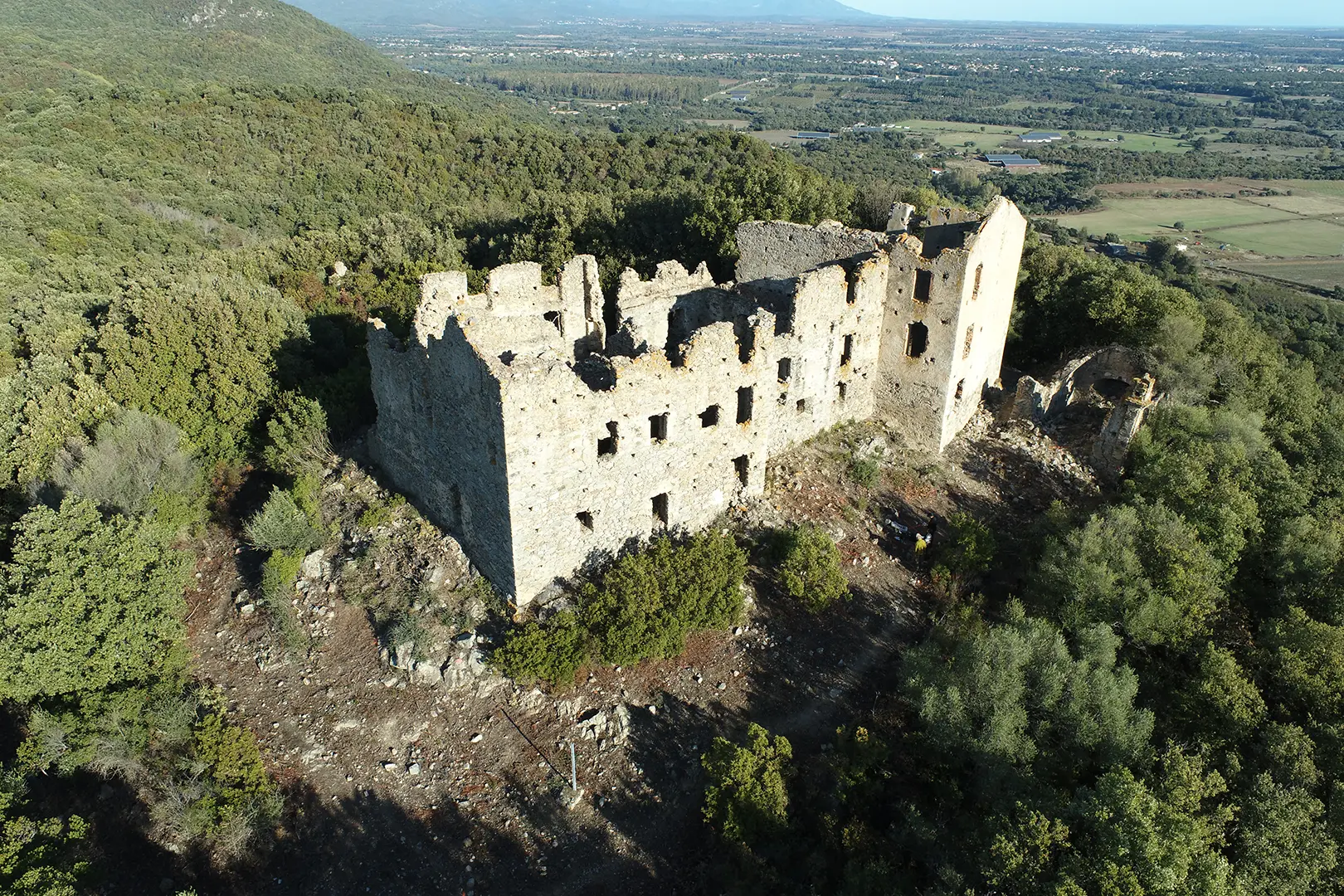 AF-22-434_Château de Covasina - 1_ Vue générale du Château de Covasina (Tecnicadrone Corse)