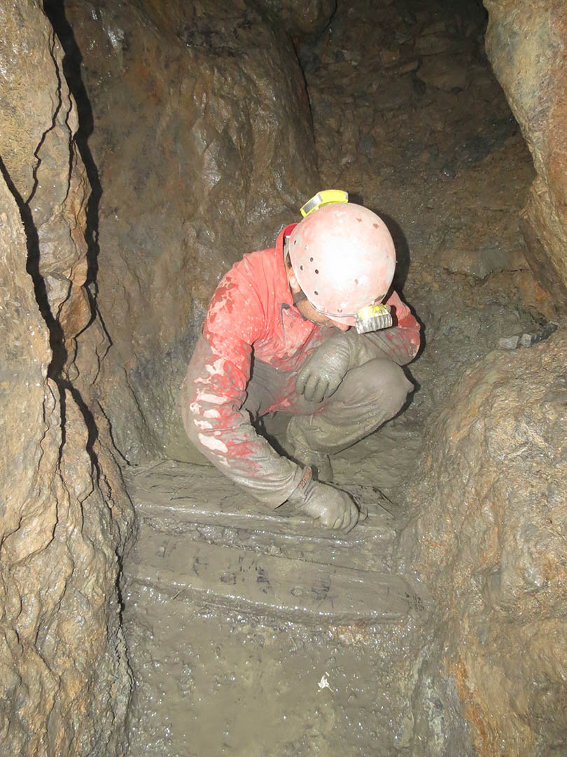 Figure 2 – Fouille d’une voie de roulage (Mines du Lyonnais et du Beaujolais, 69-42).