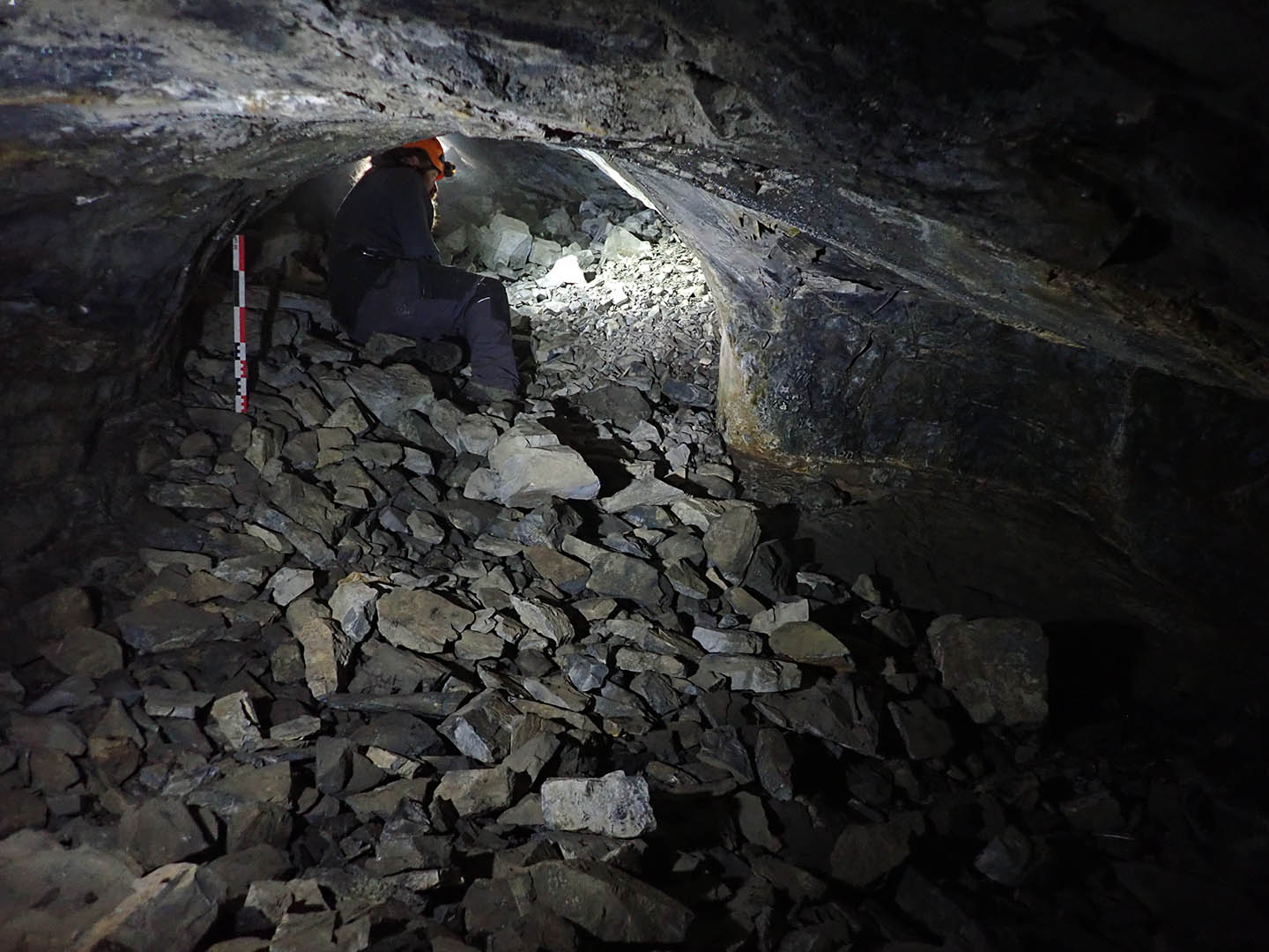 Figure 4 – Chantier souterrain (abattage par le feu) (Bramans, 73).
